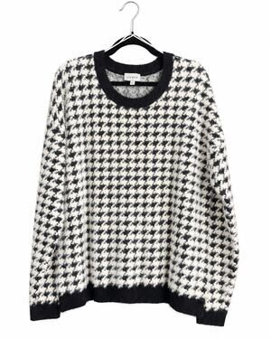 Cyrus Women’s Large Black White Houndstooth Fuzzy Knit Sweater Crewneck
